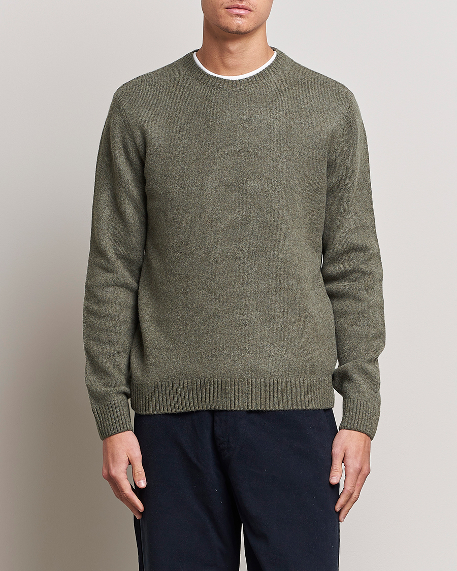 Men | Sweaters & Knitwear | Colorful Standard | Classic Merino Wool Crew Neck Dusty Olive