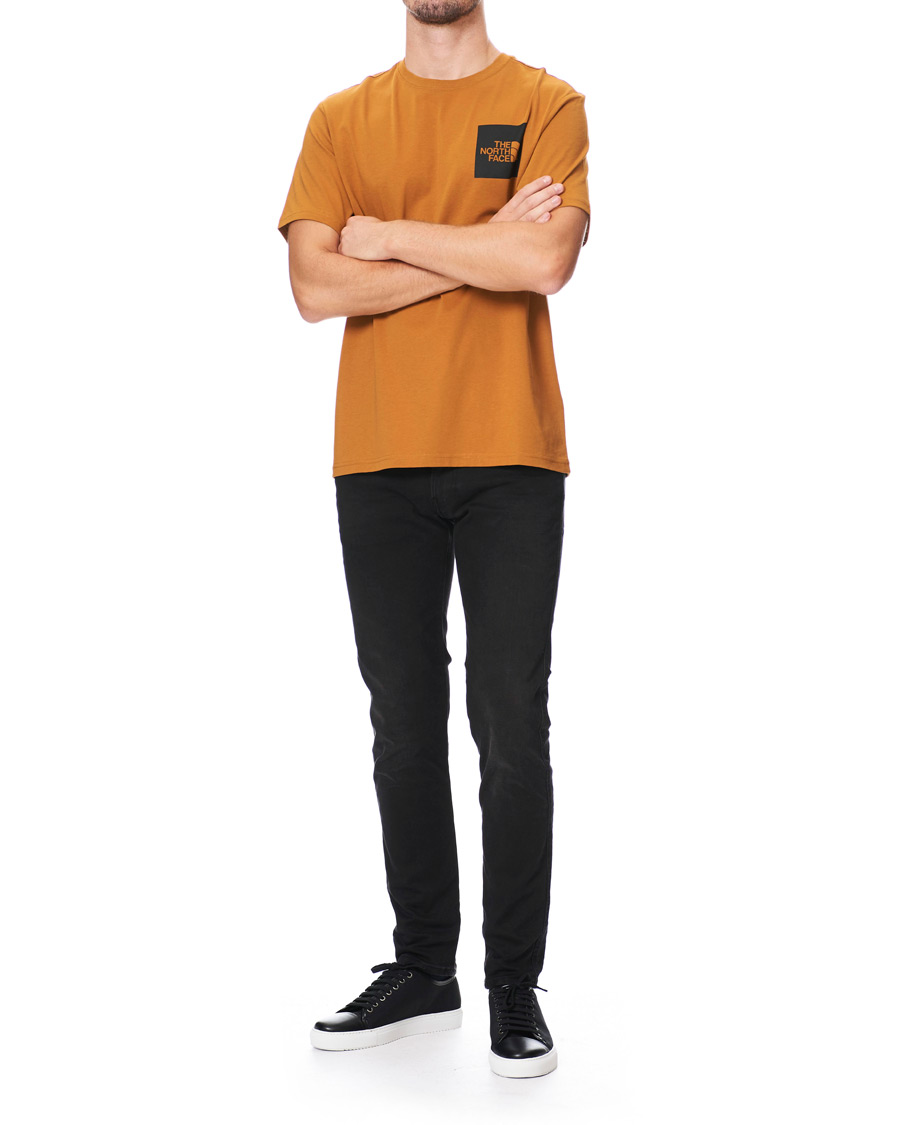 Men | T-Shirts | The North Face | Crew Neck Tee Timber Tan