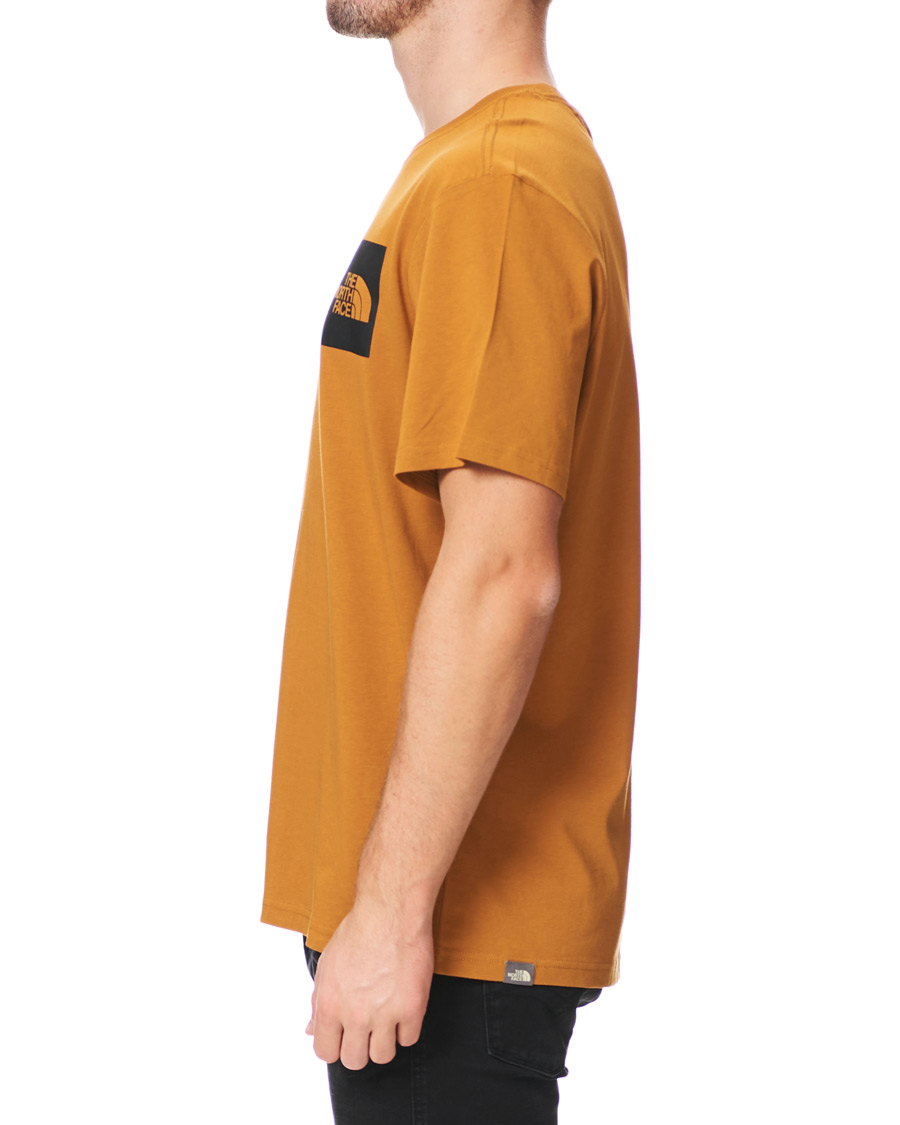 Men | T-Shirts | The North Face | Crew Neck Tee Timber Tan