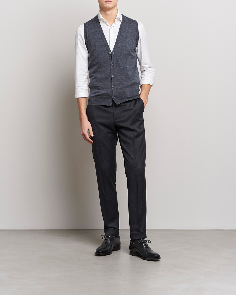 Men | Sweaters & Knitwear | John Smedley | Huntswood Slim Fit Waistcoat Charcoal