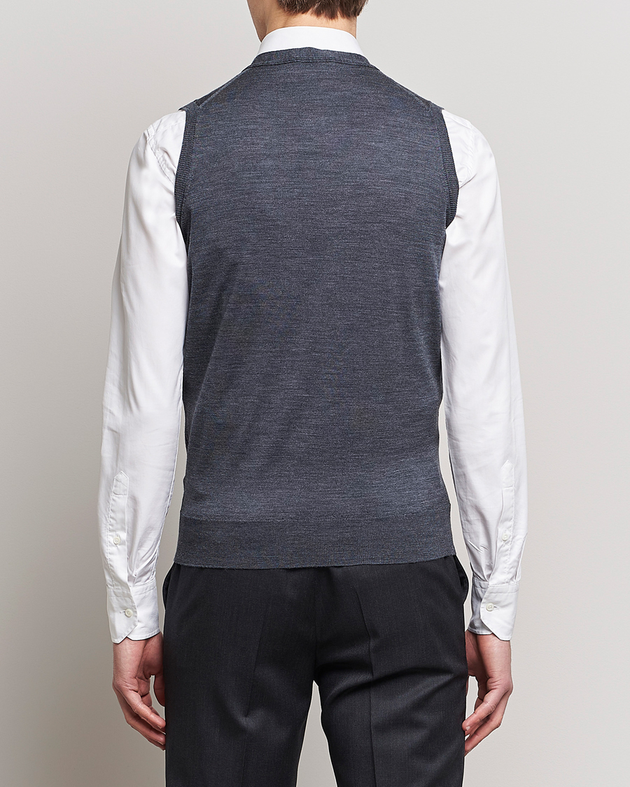 Men | Sweaters & Knitwear | John Smedley | Huntswood Slim Fit Waistcoat Charcoal