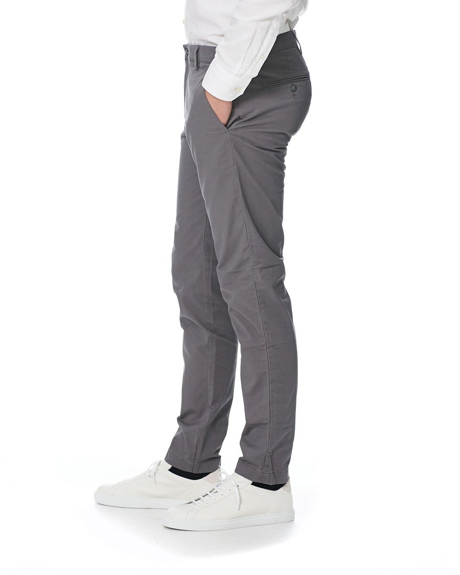Men | Trousers | Club Monaco | Connor Cotton Stretch Chino Grey