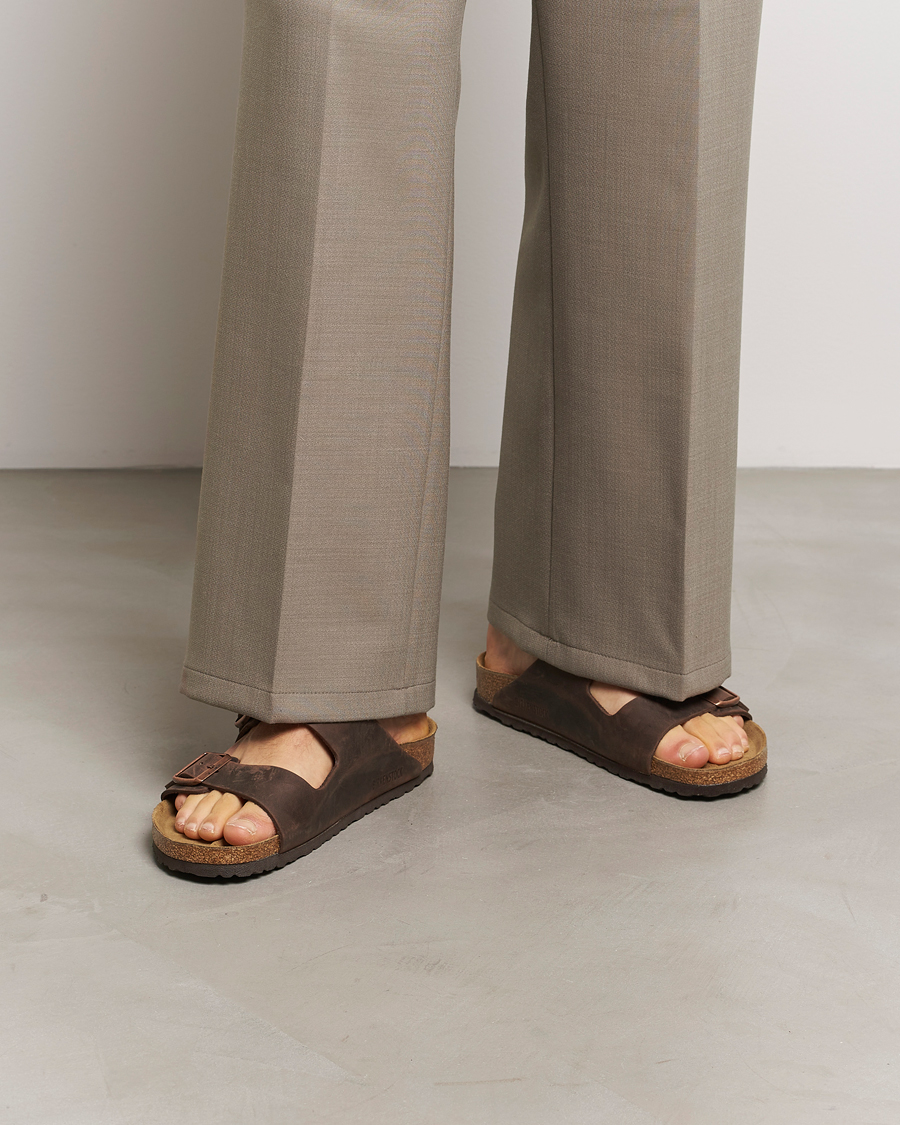 Men | Sandals & Slides | BIRKENSTOCK | Arizona Classic Footbed Habana Oiled Leather