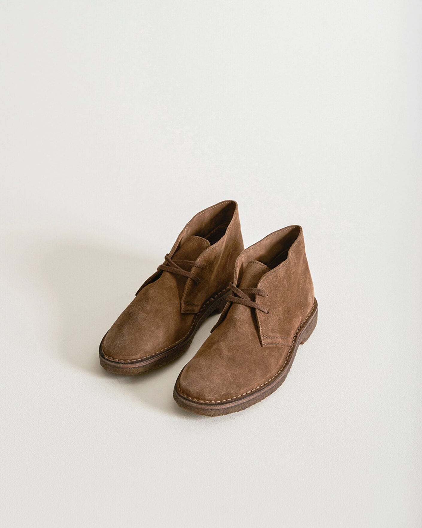 Men | Boots | Drake's | Clifford Suede Desert Boots Light Brown