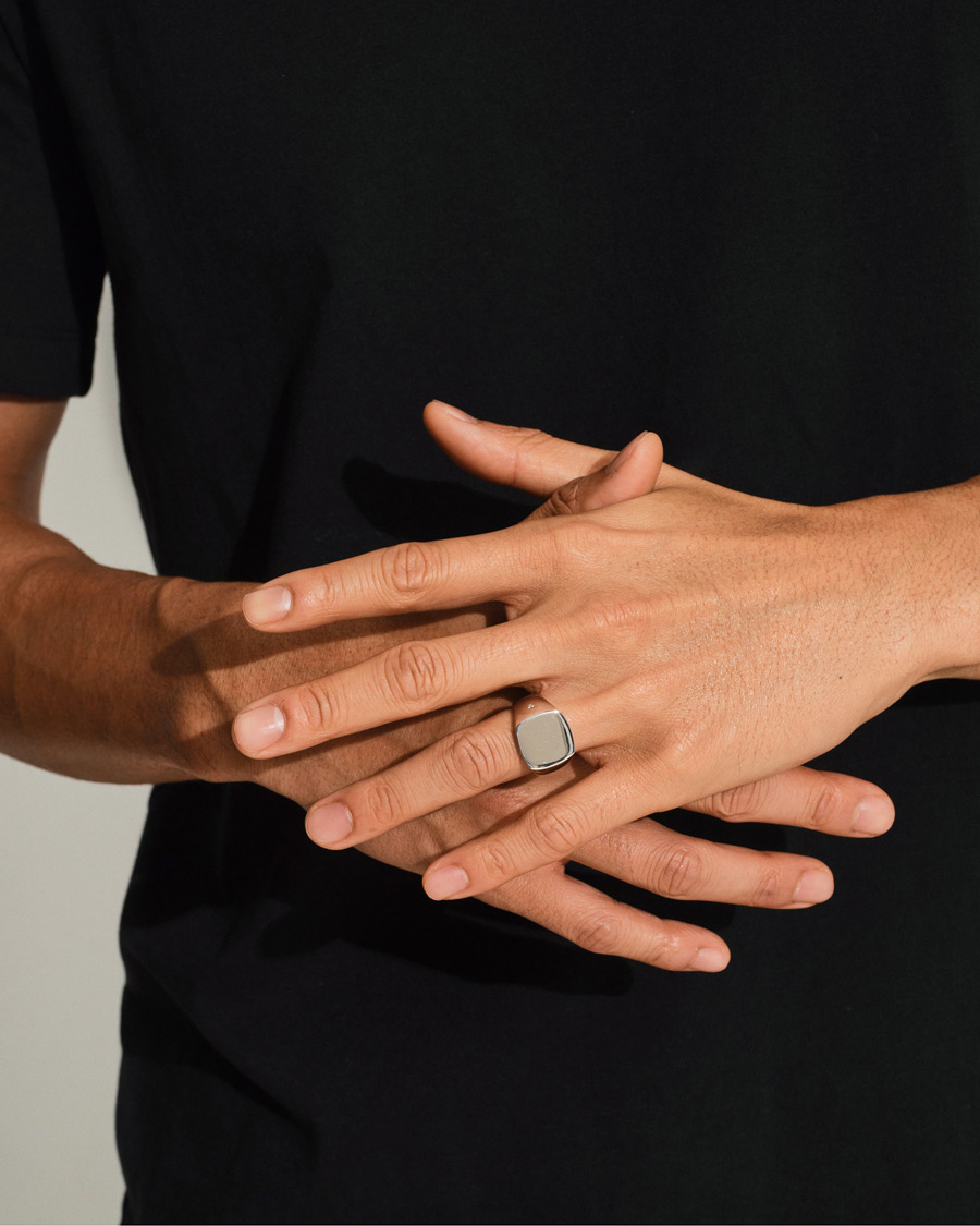 Men | Jewellery | Tom Wood | Cushion Polished Ring Silver