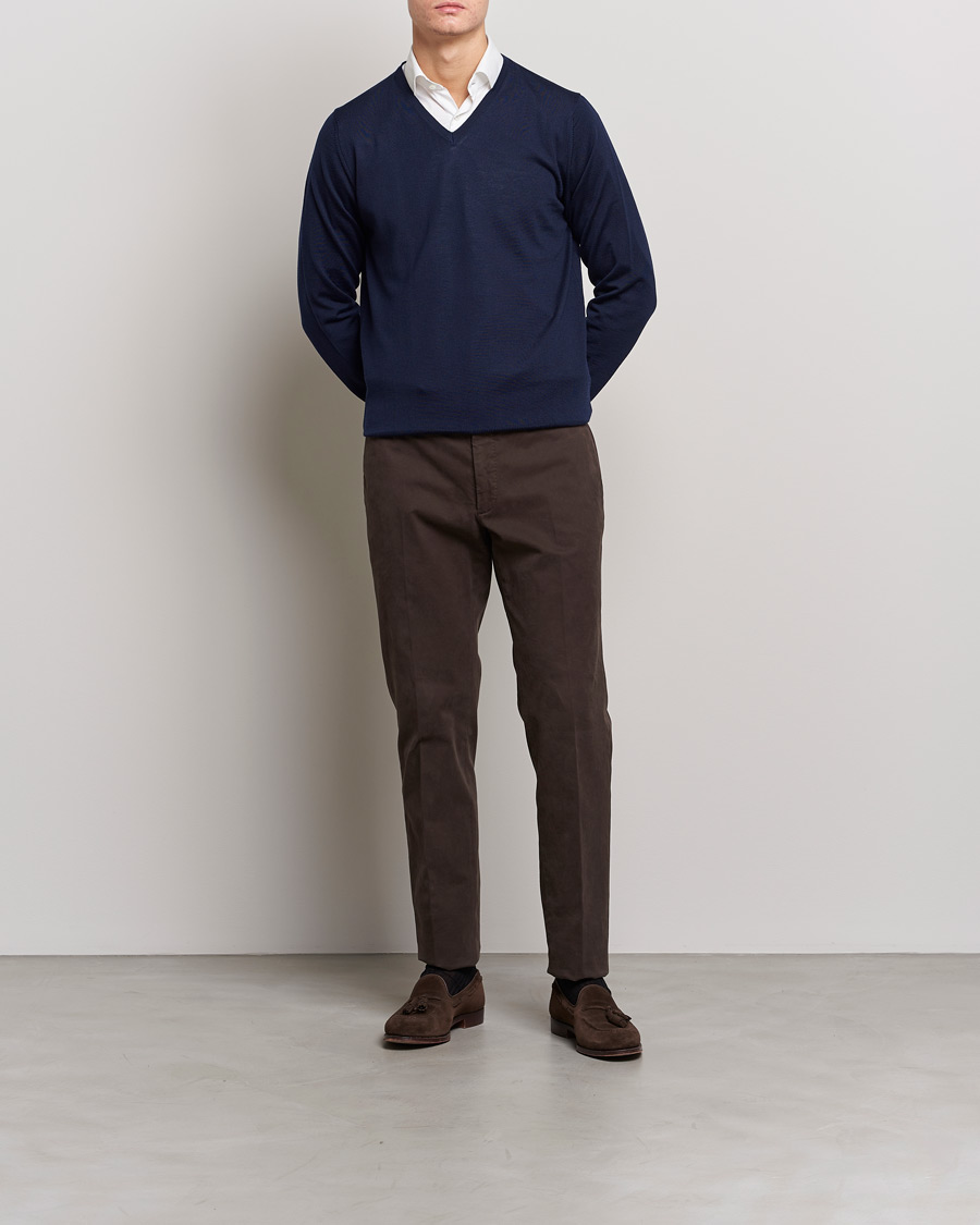 Men | Sweaters & Knitwear | Stenströms | Merino V-Neck Navy