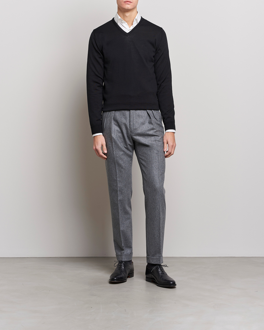 Men | Sweaters & Knitwear | Stenströms | Merino V-Neck Black