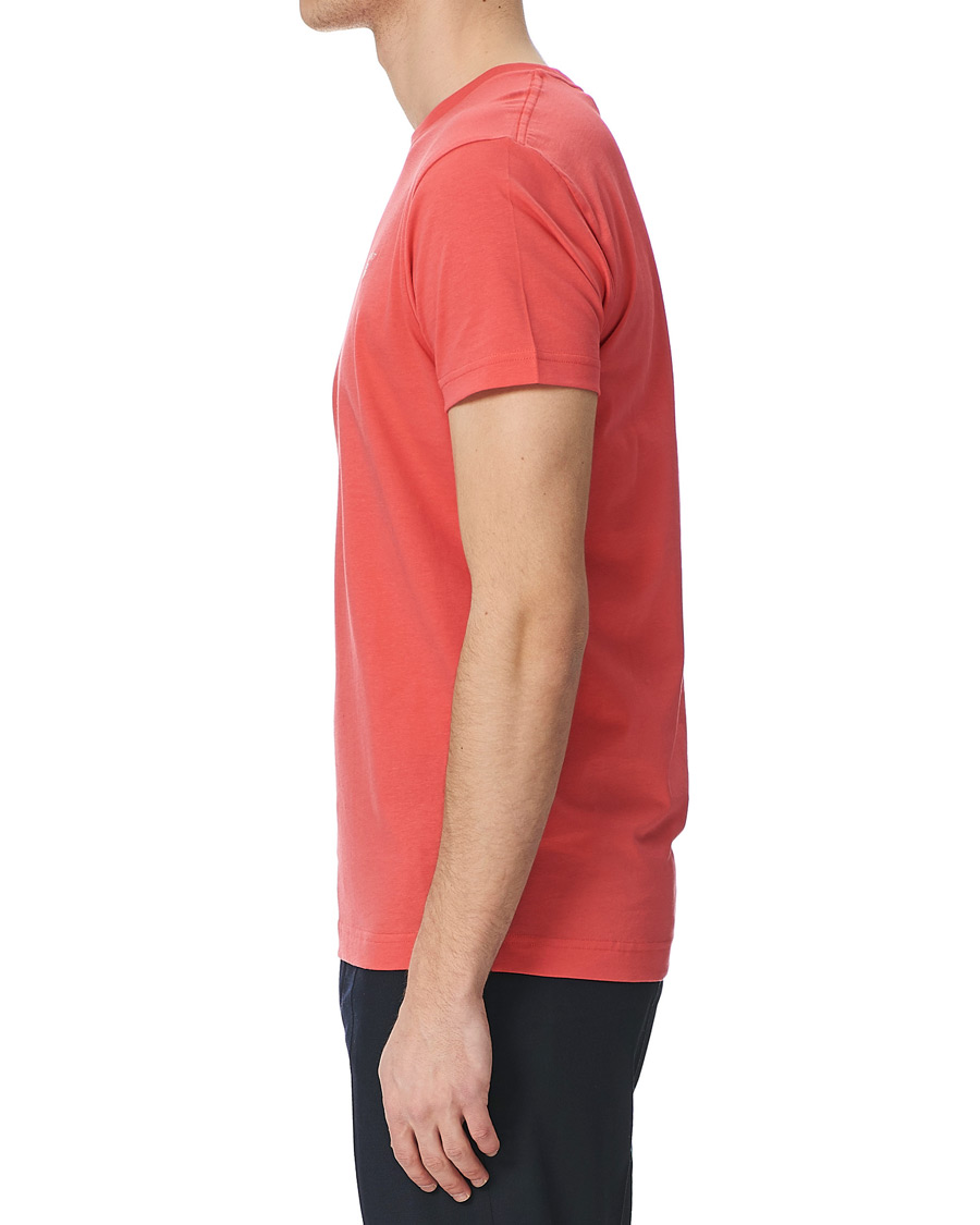 Men | T-Shirts | GANT | The Original Tee Paradise Pink