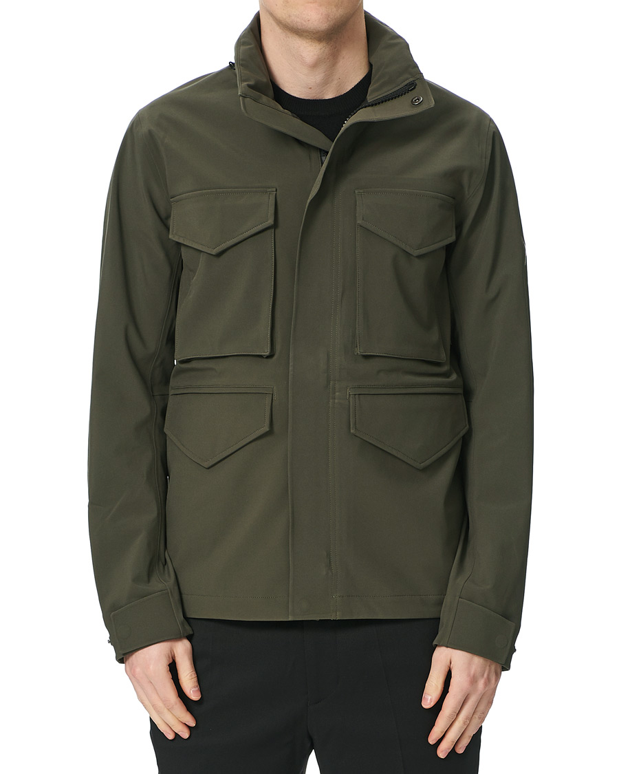 Men | Coats & Jackets | Peak Performance | Softshell Field Jacket Black Olive