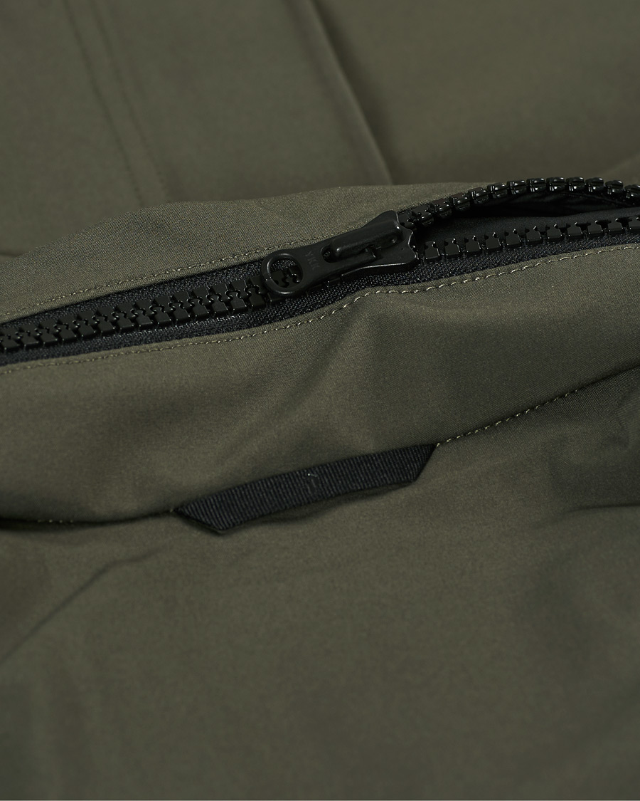 Men | Coats & Jackets | Peak Performance | Softshell Field Jacket Black Olive