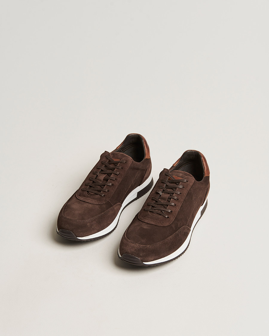 Men | Sneakers | Loake Shoemakers | Bannister Running Sneaker Dark Brown Suede