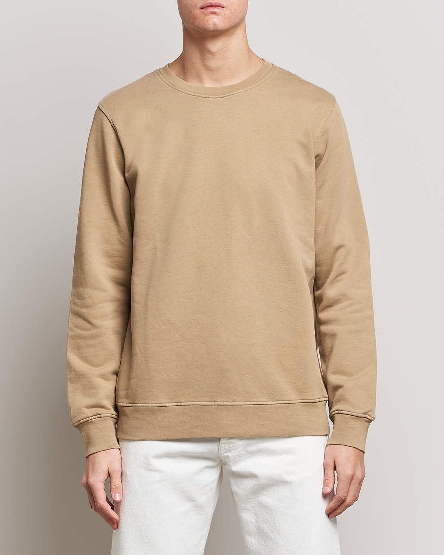 Men | Sweaters & Knitwear | Colorful Standard | Classic Organic Crew Neck Sweat Desert Khaki