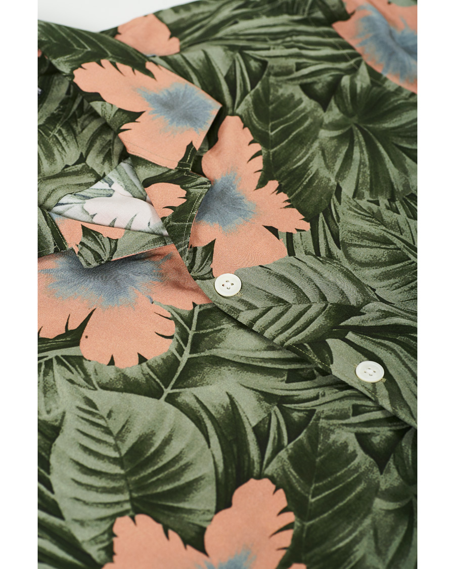 Men | Shirts | J.Lindeberg | Printed Short Sleeve Camp Collar Shirt Sage