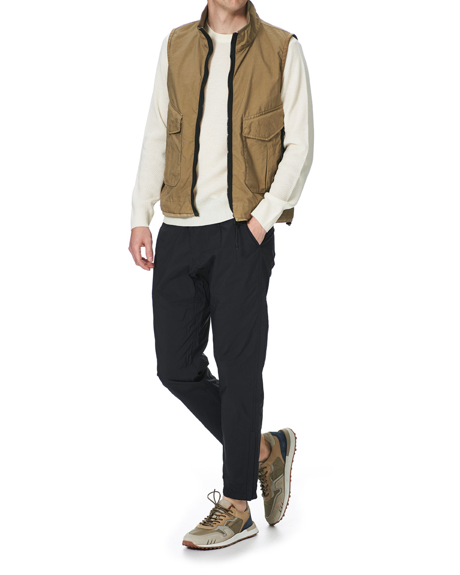 Men | Trousers | Gramicci | Packable Truck Pants Black