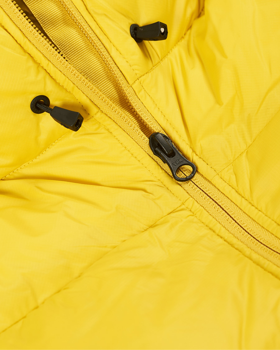 Men | Coats & Jackets | Peak Performance | Frost Down Hooded Jacket Trek Yellow