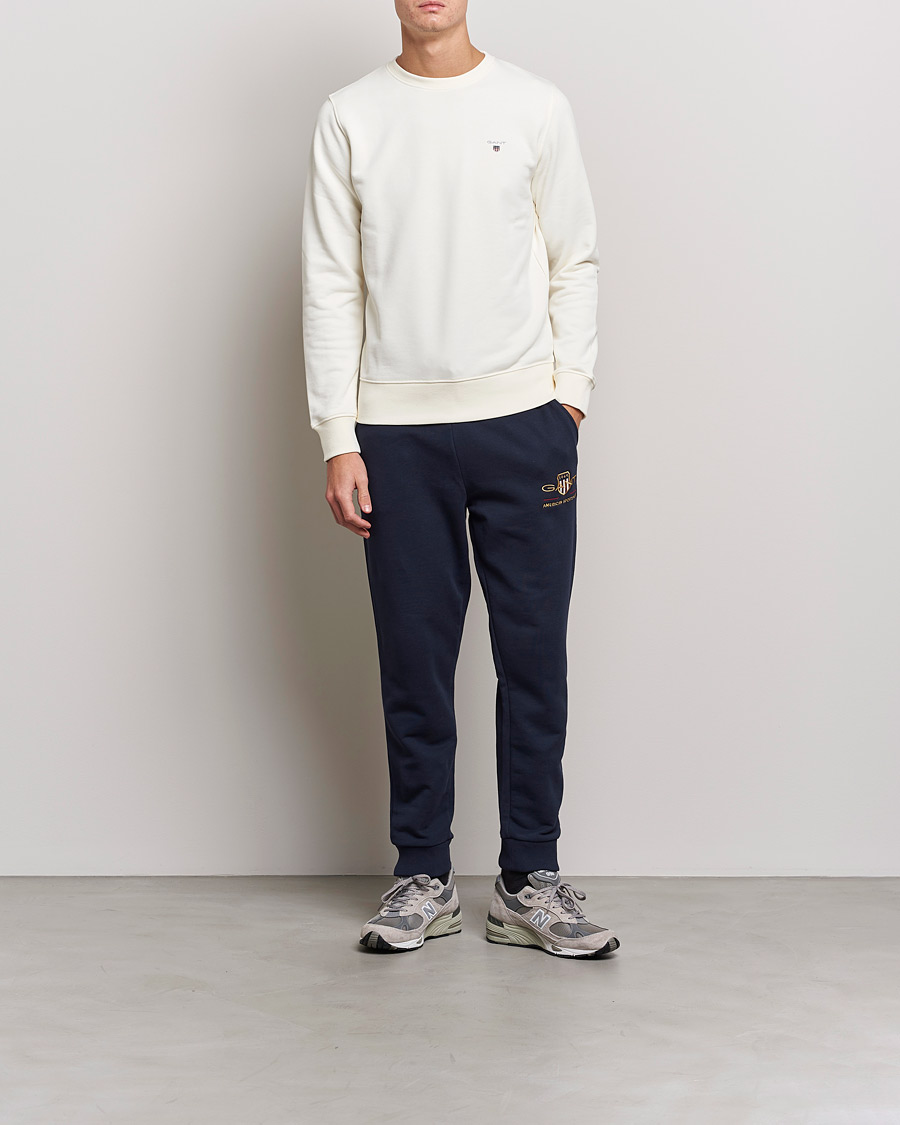 Men | Trousers | GANT | Archive Shield Sweatpants Evening Blue