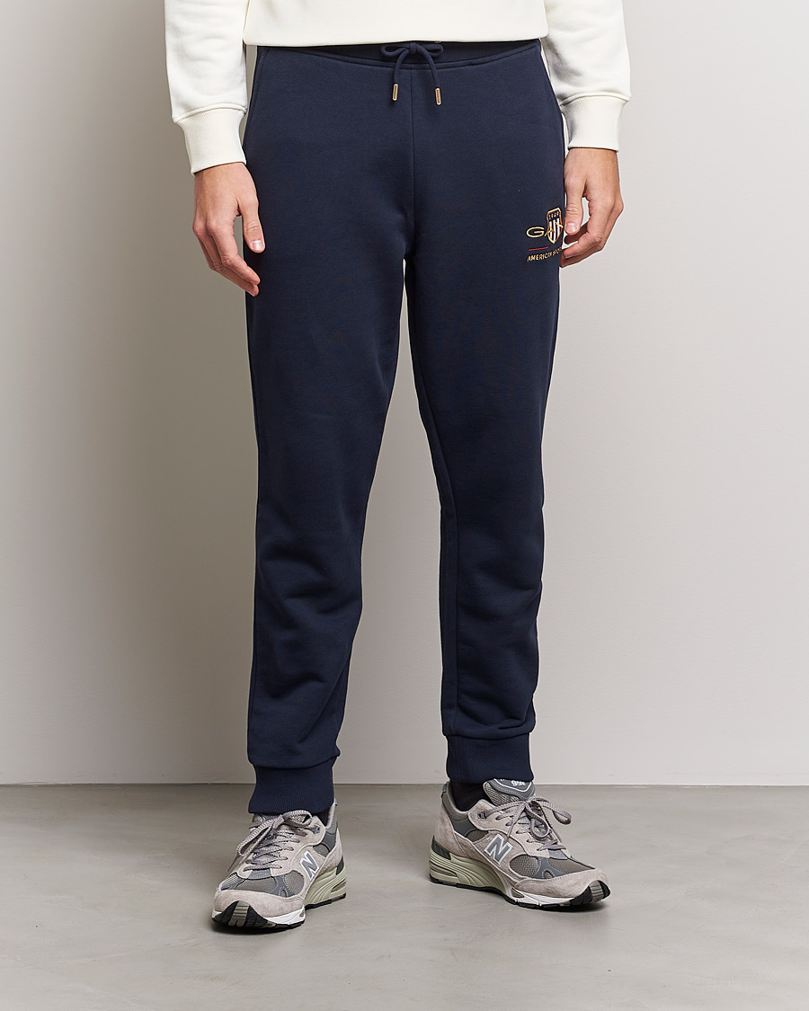 Men | Trousers | GANT | Archive Shield Sweatpants Evening Blue