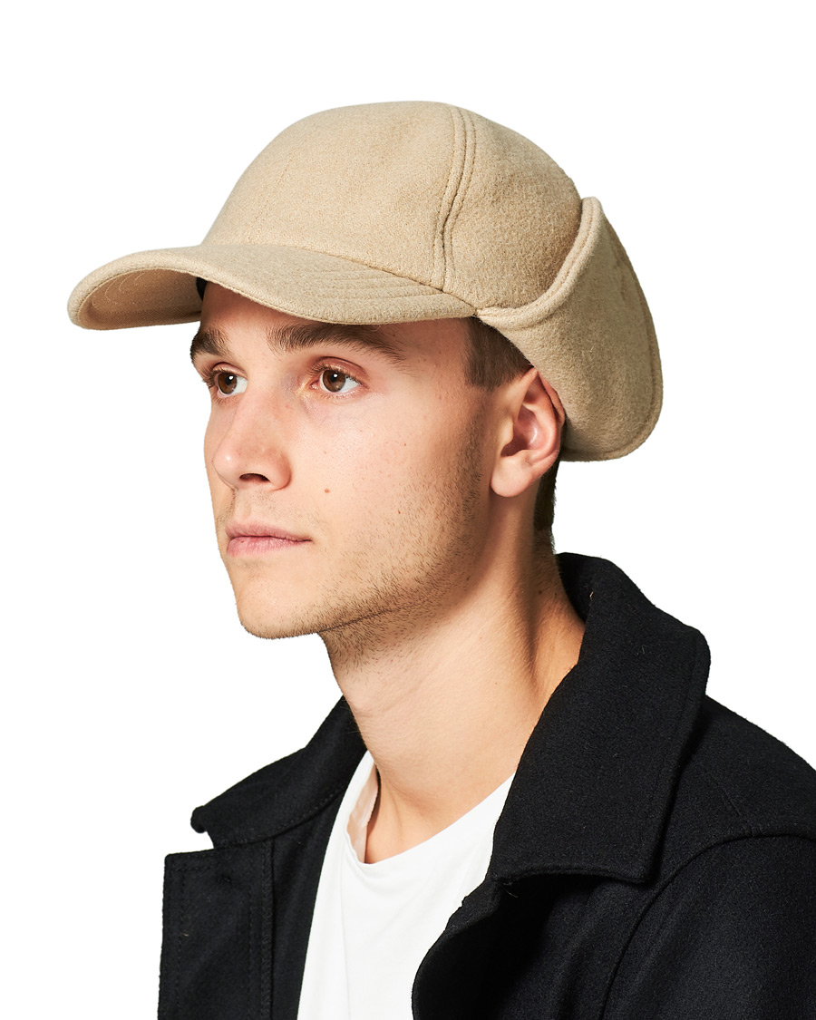 Men | AMI Ear Flap Cap Beige | AMI | Ear Flap Cap Beige
