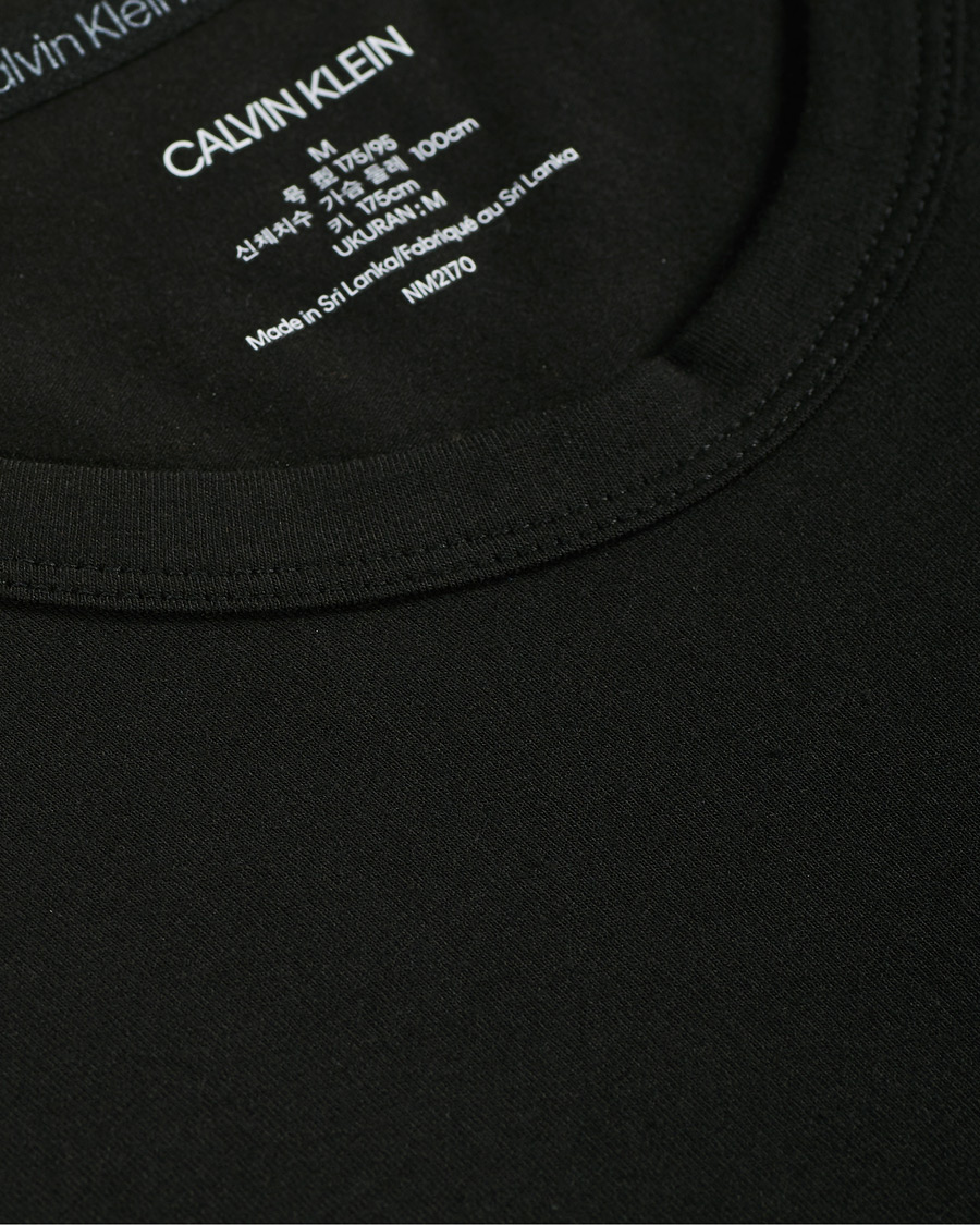 Men | T-Shirts | Calvin Klein | Center Logo Crew Neck Tee Black