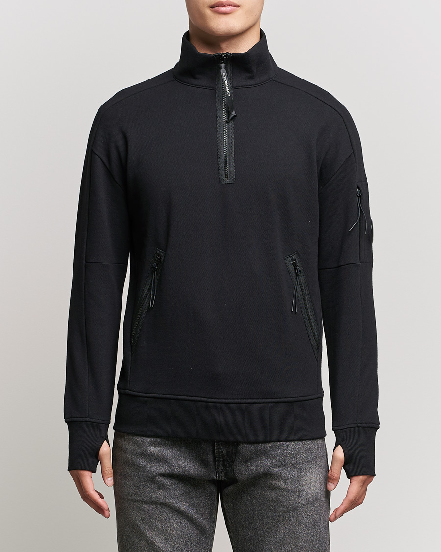 Men | Sweaters & Knitwear | C.P. Company | Diagonal Raised Fleece Half Zip Lens Sweatshirt Black