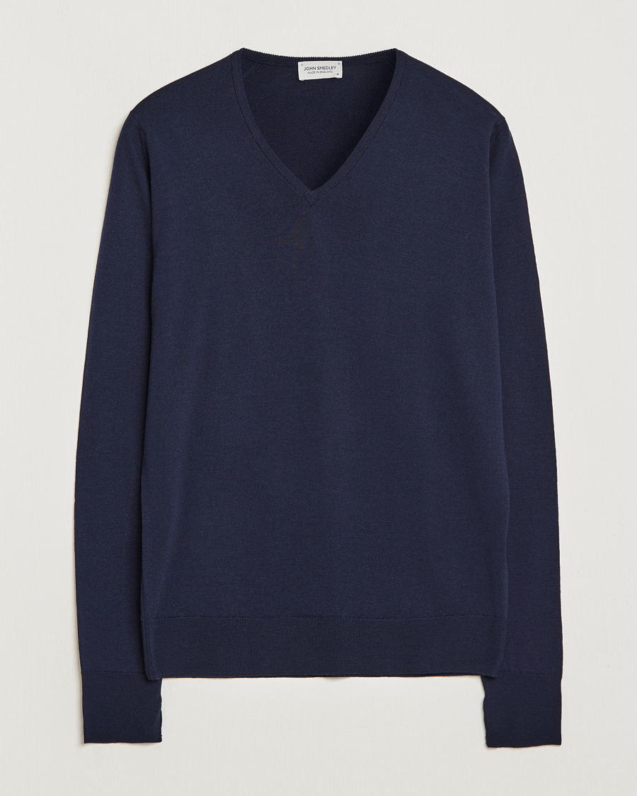 Men | Sweaters & Knitwear | John Smedley | Bobby Extra Fine Merino V-Neck Pullover Midnight