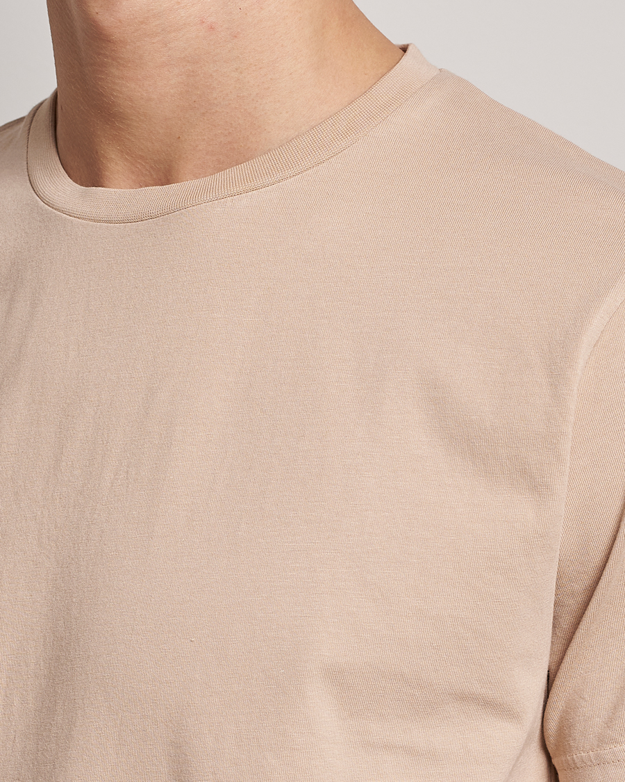 Men | T-Shirts | Colorful Standard | Classic Organic T-Shirt Honey Beige