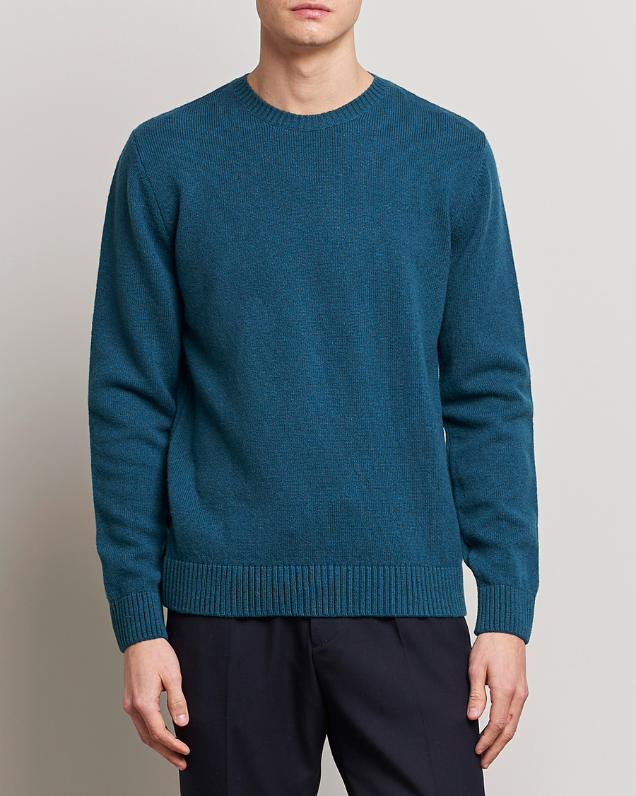 Men | Sweaters & Knitwear | Colorful Standard | Classic Merino Wool Crew Neck Ocean Green