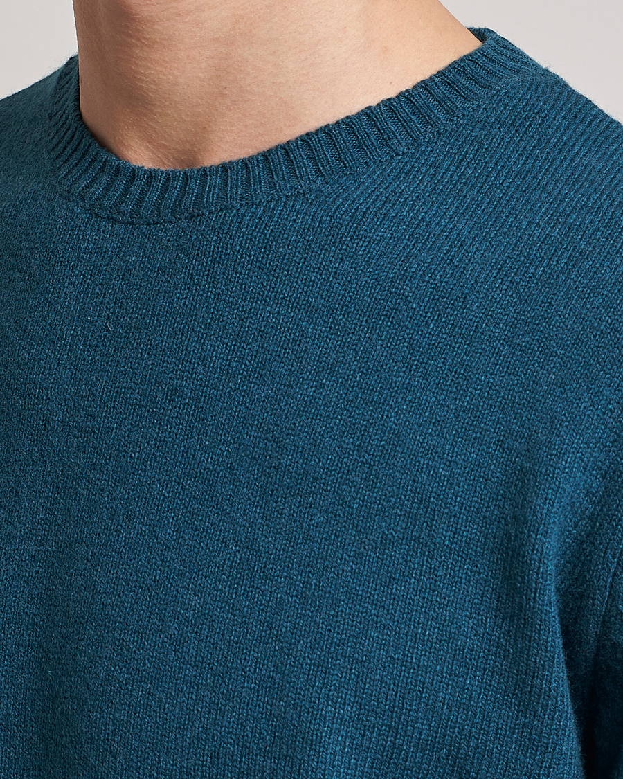 Men | Sweaters & Knitwear | Colorful Standard | Classic Merino Wool Crew Neck Ocean Green
