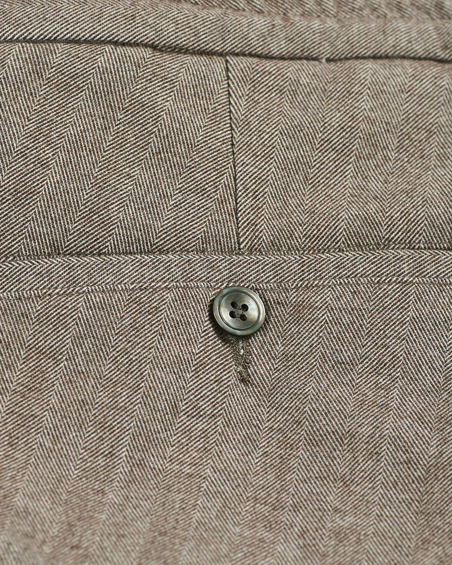 Men | Trousers | Oscar Jacobson | Nolan Drawstring Herringbone Trousers Light Brown