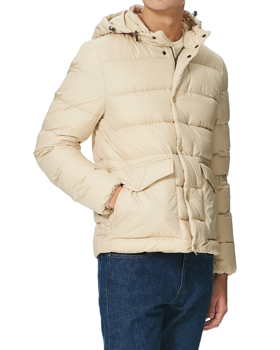 Men | Coats & Jackets | Woolrich | Sierra Hooded Puffer Jacket Oat