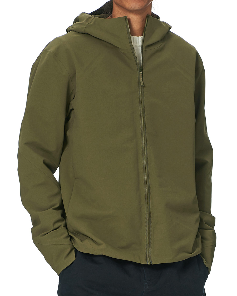 Men | Coats & Jackets | Arc'teryx Veilance | Isogon MX Hooded Jacket Olive