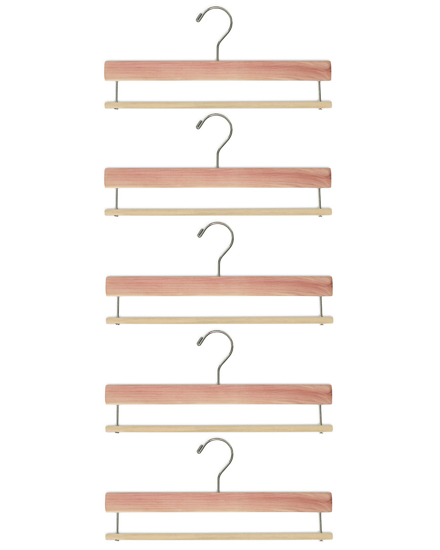 Men | Care with Carl 5-Pack Cedar Wood Trouser Hanger | Care with Carl | 5-Pack Cedar Wood Trouser Hanger