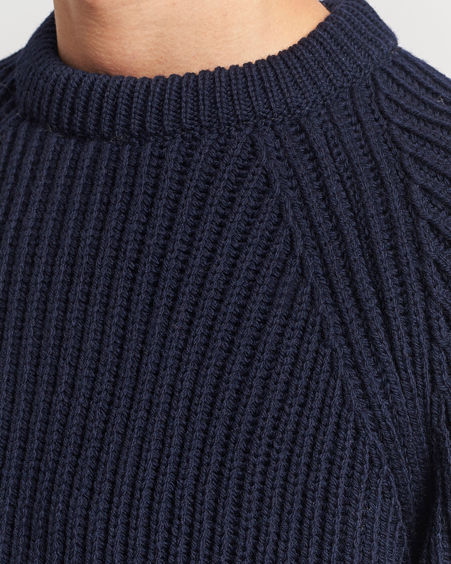 Men | Sweaters & Knitwear | Gloverall | Fisherman Rib Chunky Wool Crew Neck Navy
