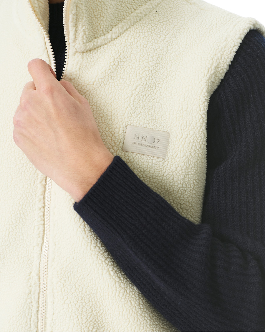 Men | Sweaters & Knitwear | NN07 | Nil Recycled Fleece Vest Ecru