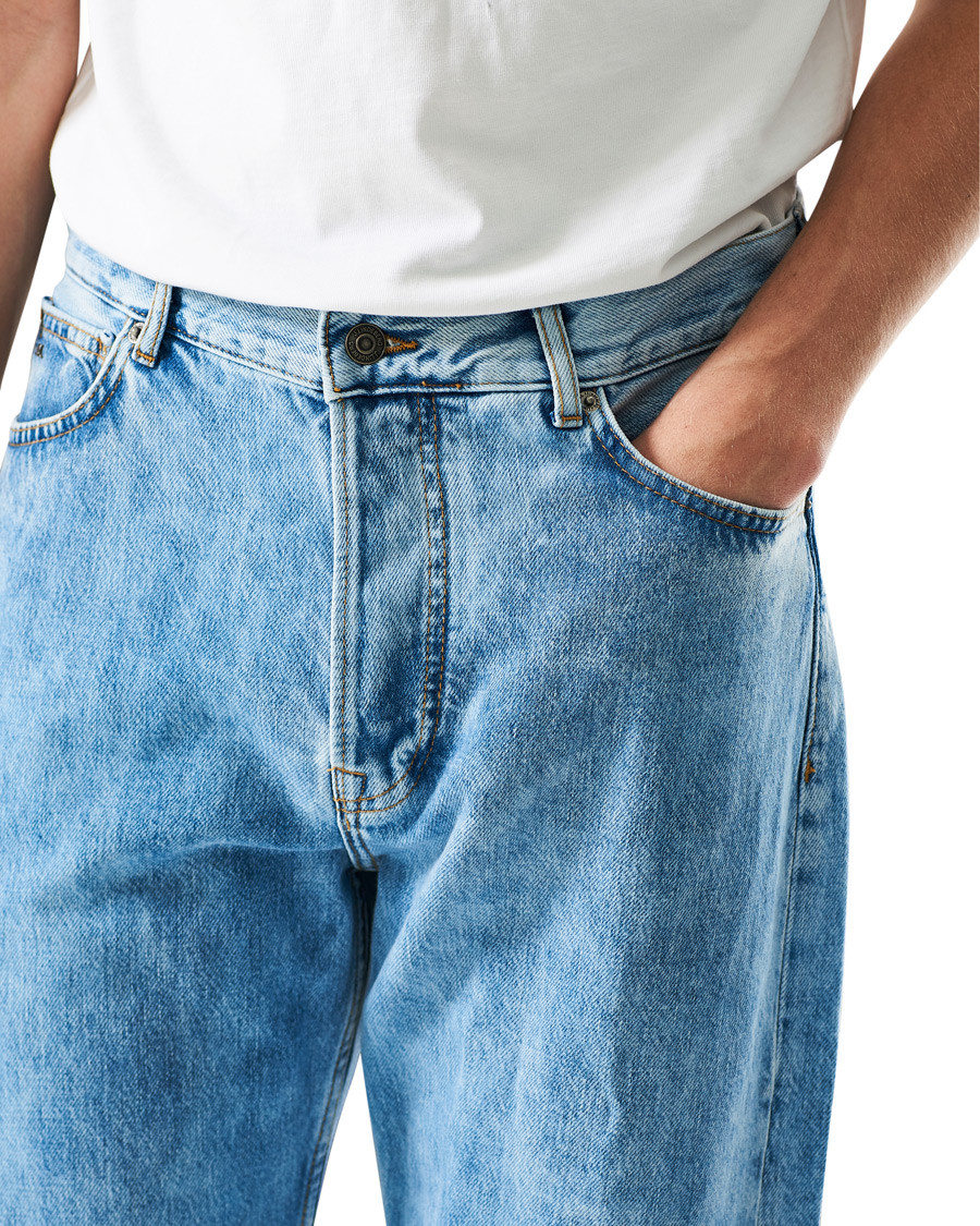 Men | Jeans | J.Lindeberg | Johnny Light Washed Loose Jeans Light Blue