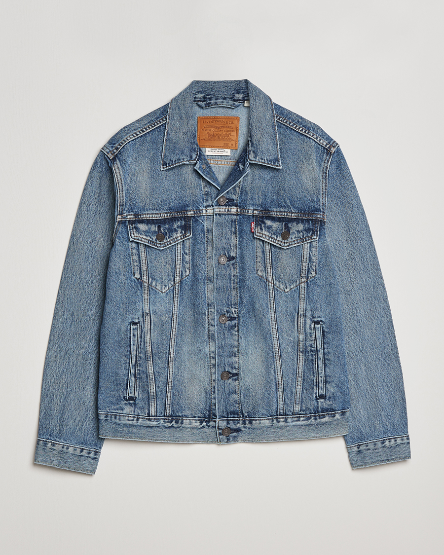 Men | Coats & Jackets | Levi's | The Trucker Jacket Skyline