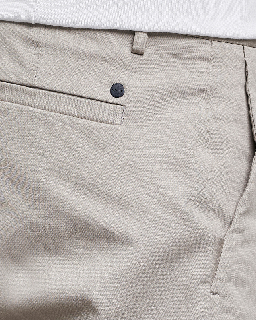 Men | Trousers | NN07 | Theo Regular Fit Stretch Chinos Light Grey