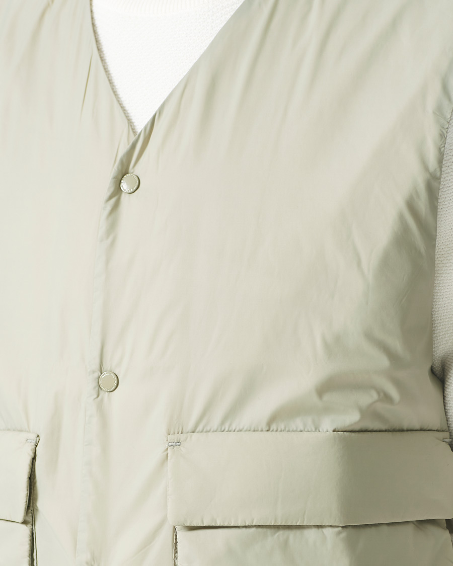 Men | Coats & Jackets | NN07 | Barney Vest Oil Green