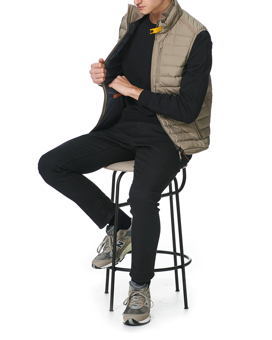 Men | Coats & Jackets | Parajumpers | Perfect Super Lightweight Vest Atmosphere