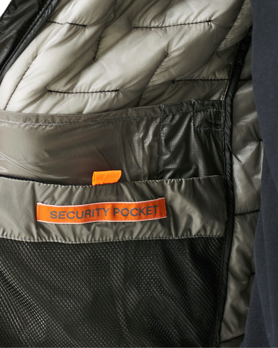 Men | Coats & Jackets | Parajumpers | Sirius Lightweight Vest Black