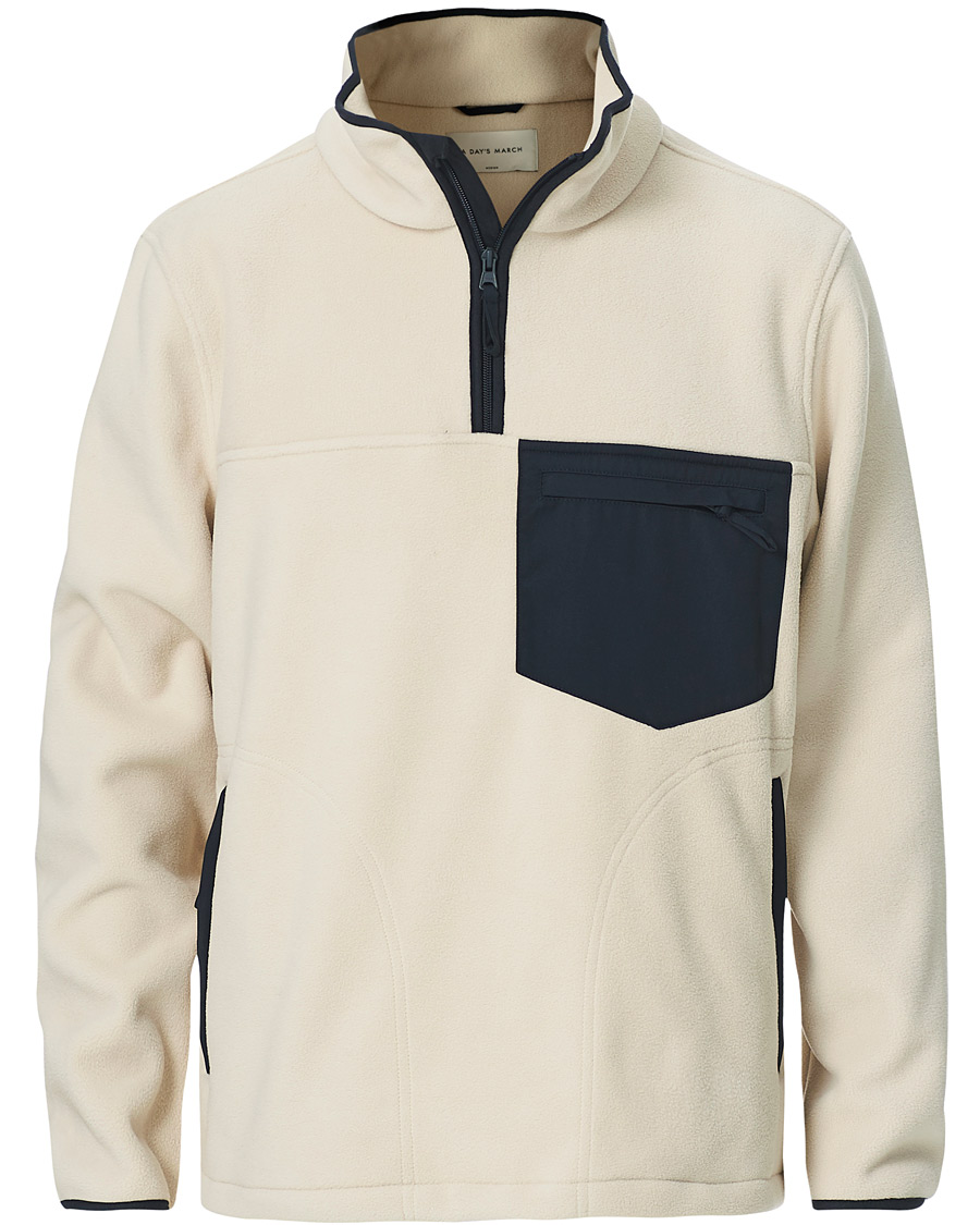 Men | Sweaters & Knitwear | A Day's March | Blackälven Microfleece Half Zip Sand