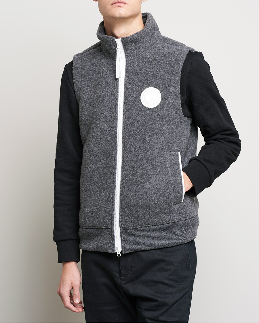 Men | Coats & Jackets | Canada Goose | Mersey Fleece Vest Quarry Grey
