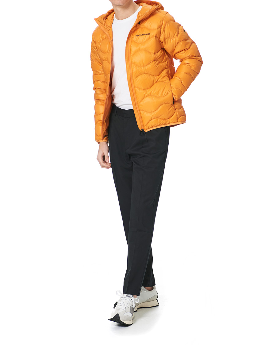 Men | Coats & Jackets | Peak Performance | Helium Hooded Jacket Orange Flare