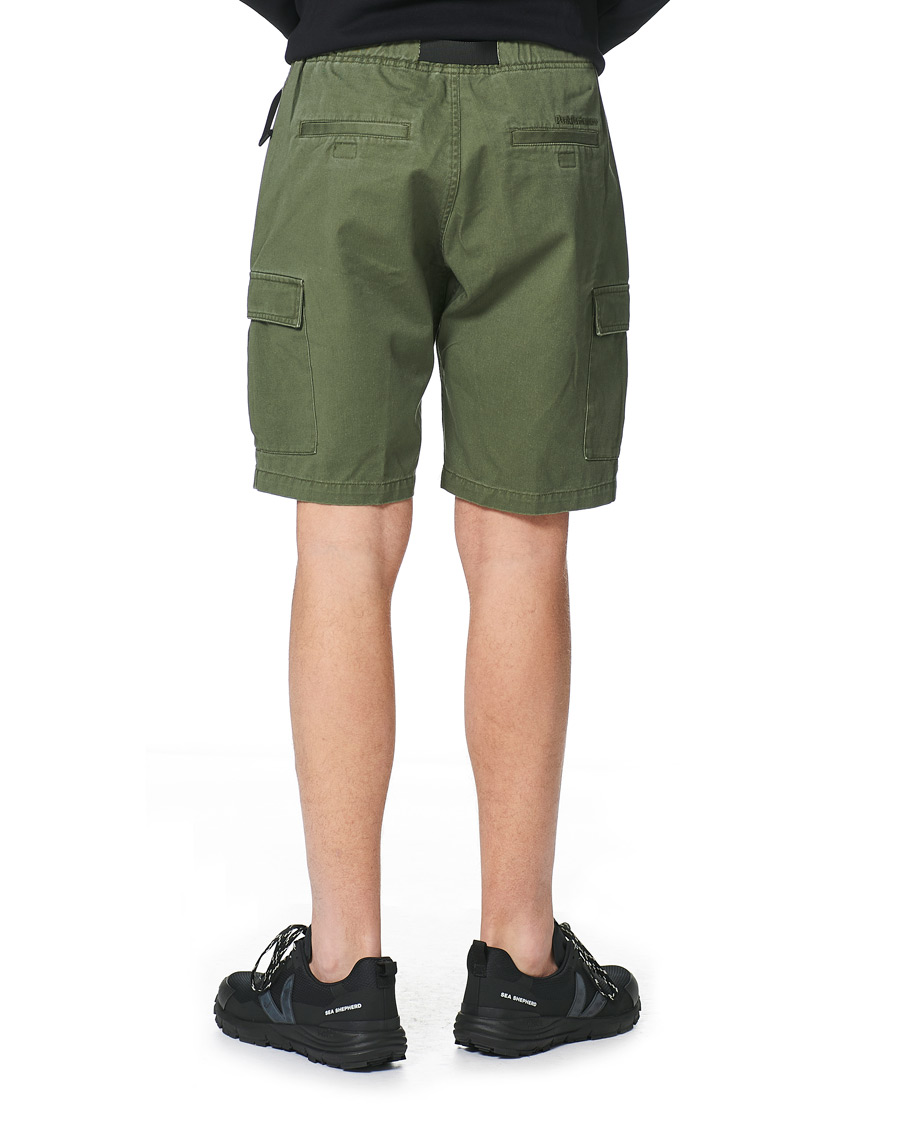 Men | Shorts | Peak Performance | Cotton Cargo Shorts Pine Neddle