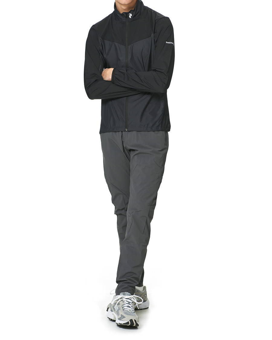 Men | Trousers | Peak Performance | Tech Light Wowen Pant Motion Grey