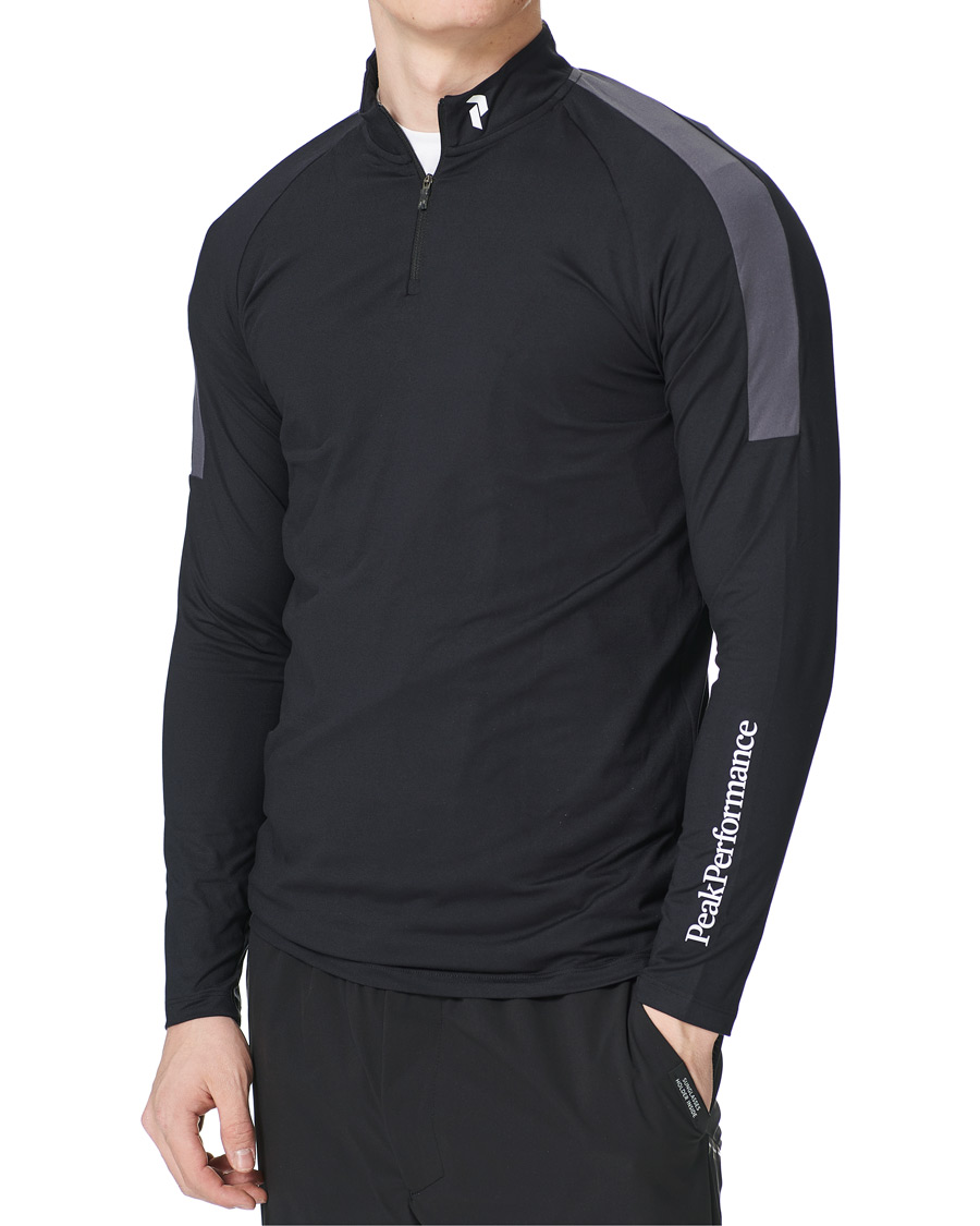 Men | T-Shirts | Peak Performance | Chase Half Zip Long Sleeve Tee Black
