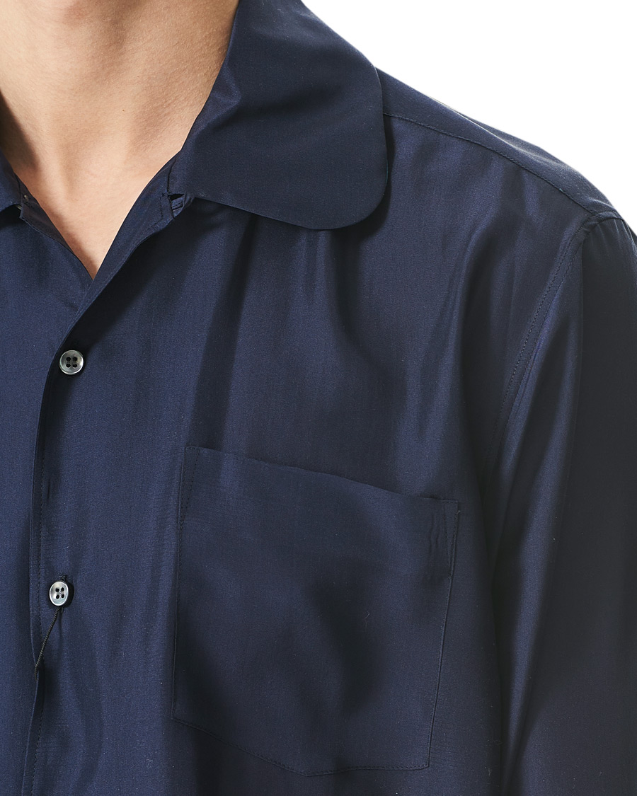 Men | Shirts | Giorgio Armani | Loose Fit Silk Shirt Navy