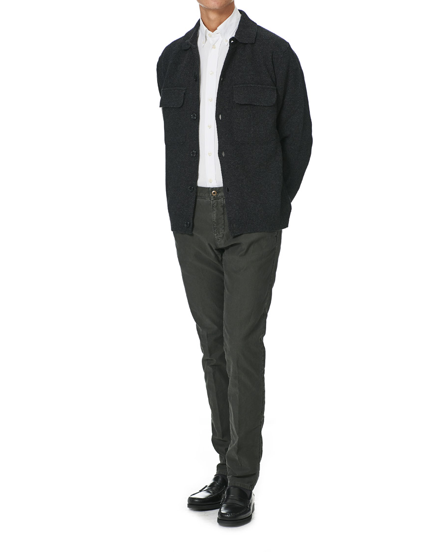 Men | Sweaters & Knitwear | Oscar Jacobson | Logan Wool Cardigan Charcoal