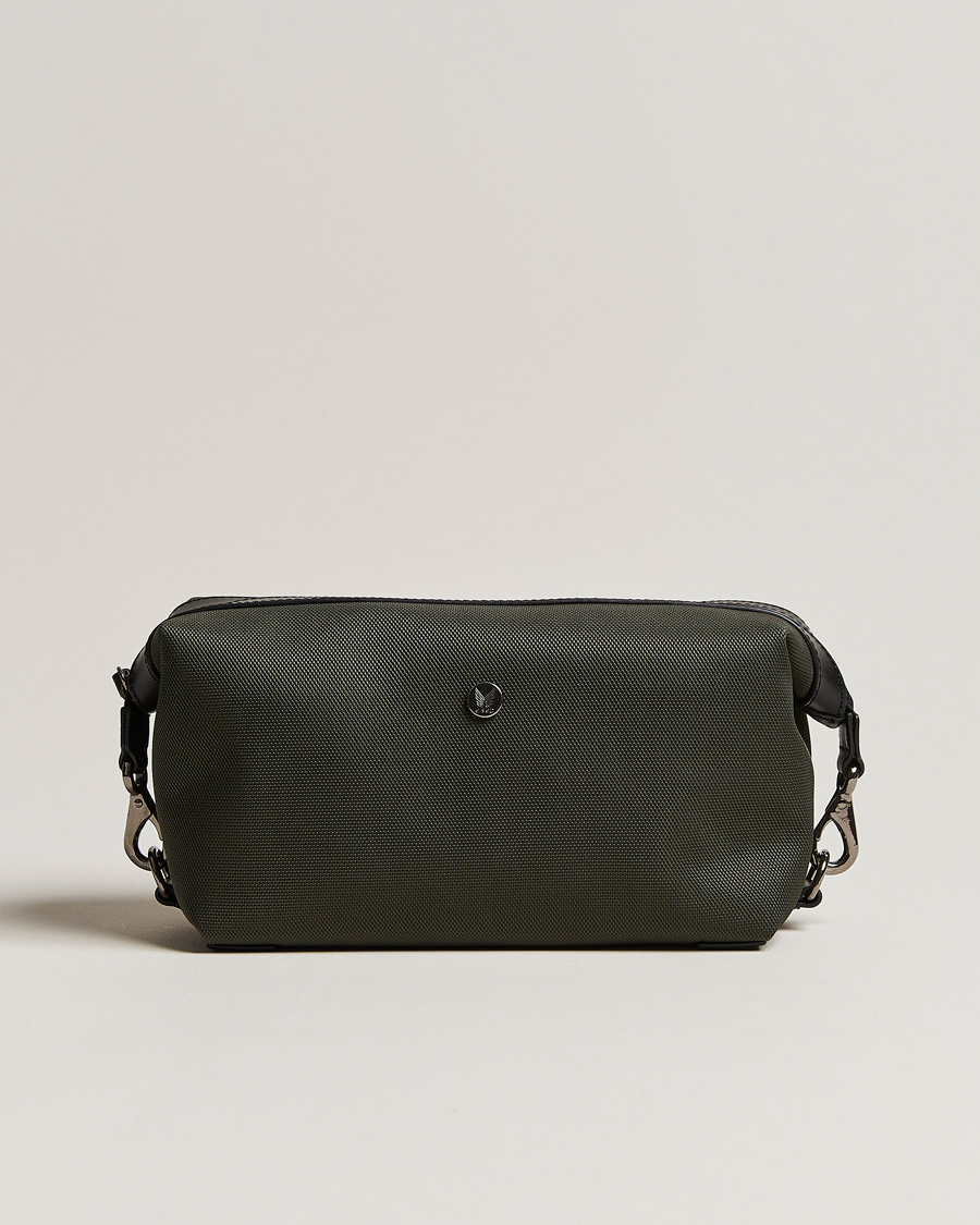 Men | Mismo M/S Nylon Washbag Skagerrak/Black | Mismo | M/S Nylon Washbag Skagerrak/Black