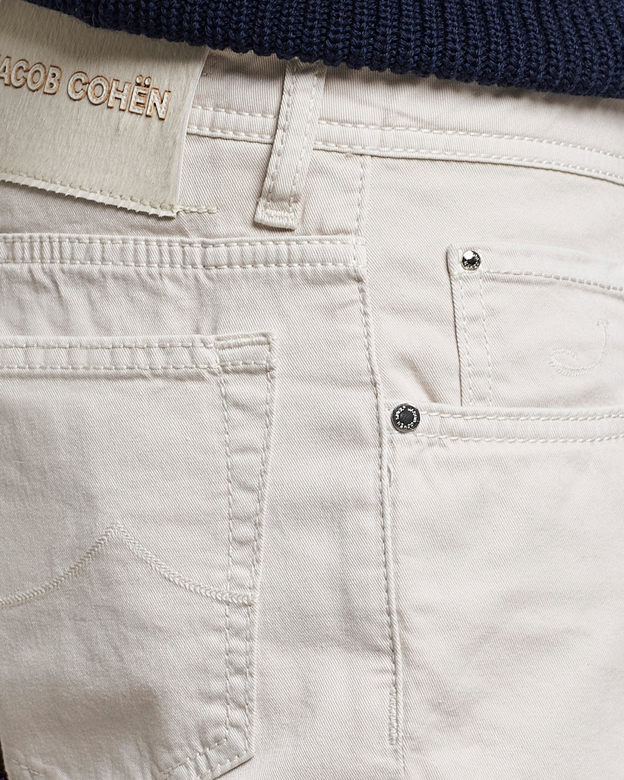 Men | Trousers | Jacob Cohën | Bard Garment Dyed Gabardine Trousers Beige